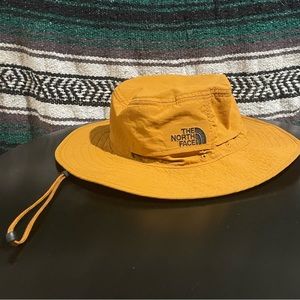 THE NORTH FACE BUCKET HAT MUSTARD YELLOW